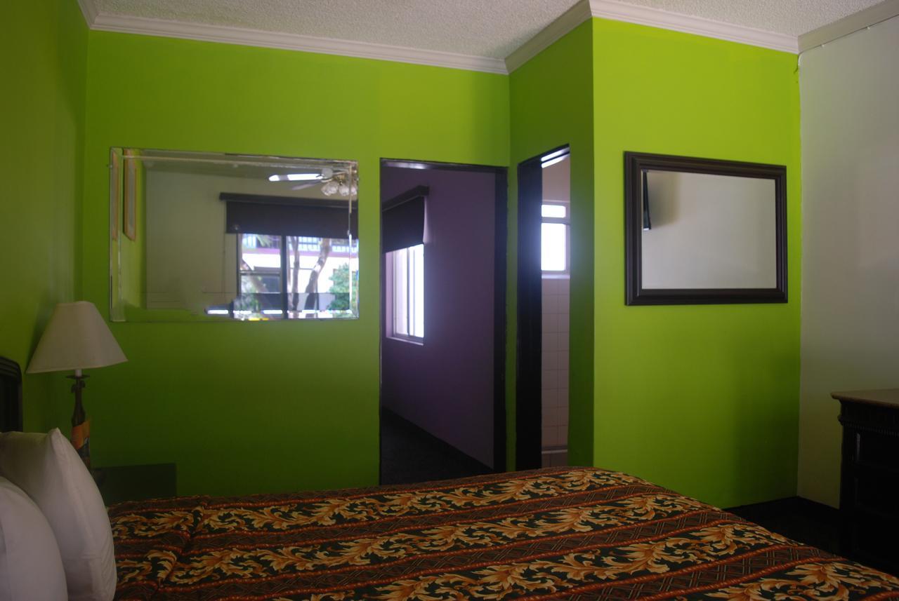 Hotel Suites Royal 提华纳 外观 照片
